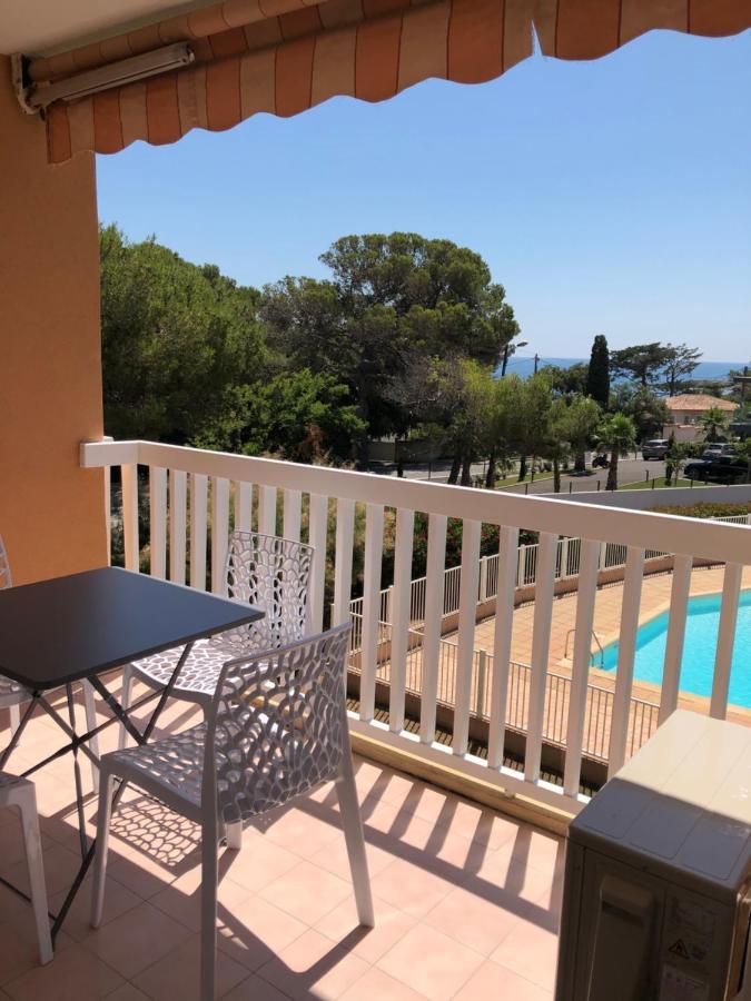 Apartment Newly Renovated Aircond-Wifi-Pool-Sea View-150M To Beaches- Saint Aygulf Dış mekan fotoğraf