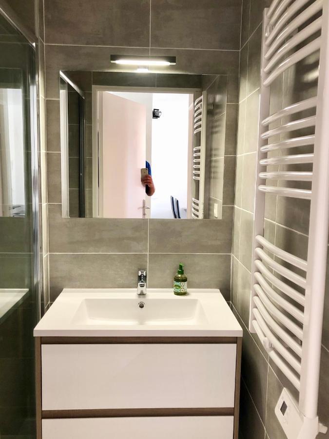 Apartment Newly Renovated Aircond-Wifi-Pool-Sea View-150M To Beaches- Saint Aygulf Dış mekan fotoğraf