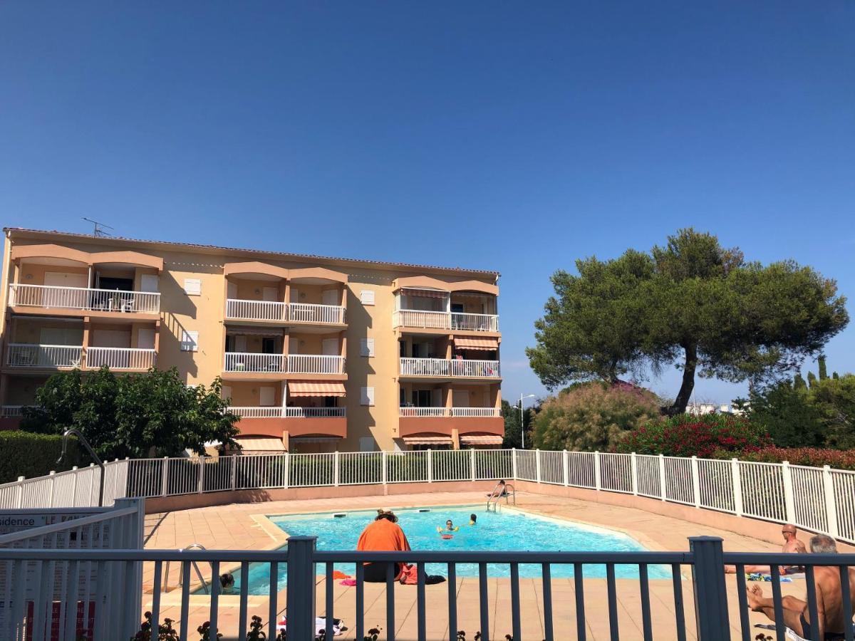 Apartment Newly Renovated Aircond-Wifi-Pool-Sea View-150M To Beaches- Saint Aygulf Dış mekan fotoğraf