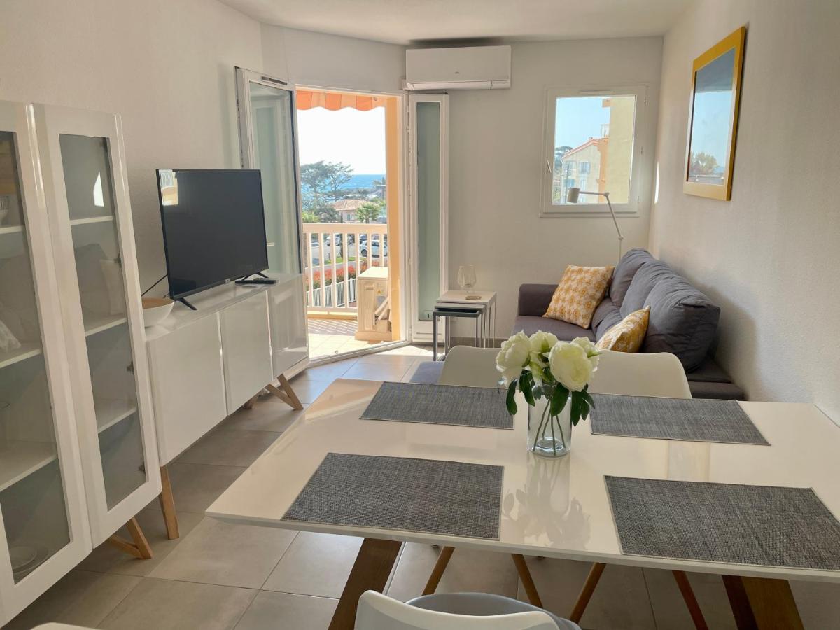 Apartment Newly Renovated Aircond-Wifi-Pool-Sea View-150M To Beaches- Saint Aygulf Dış mekan fotoğraf
